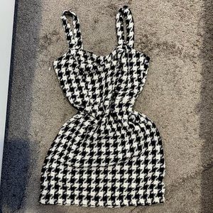 FASHION NOVA Vintage like tweed preppy houndstooth aline mini bodycon dress.